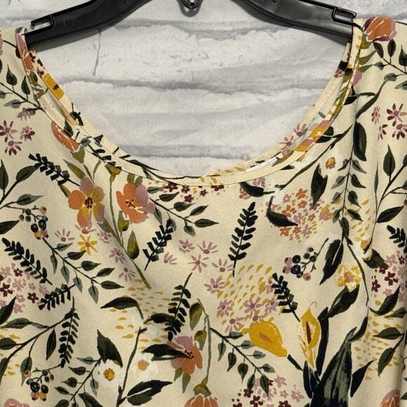 Ava & Viv Blouse Womens 3X Top Beige Green Gold Floral Button Back Autumn - Picture 2 of 14